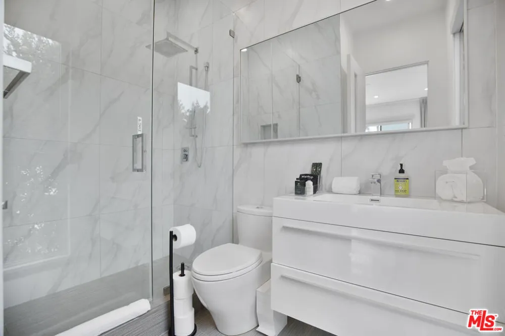 6379 Colgate Avenue Los Angeles, CA 90048