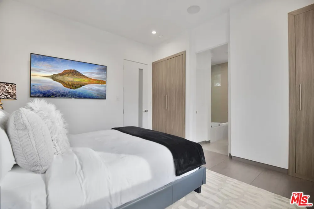 6379 Colgate Avenue Los Angeles, CA 90048