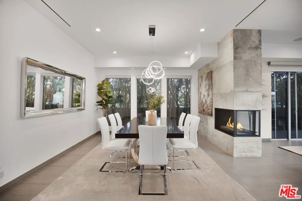 6379 Colgate Avenue Los Angeles, CA 90048