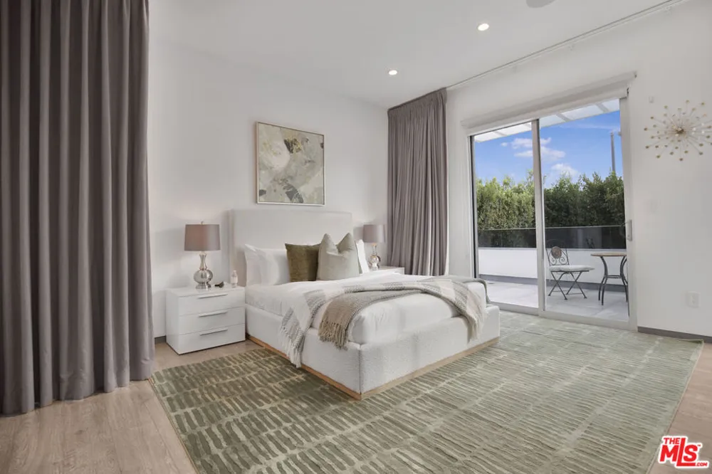 6379 Colgate Avenue Los Angeles, CA 90048