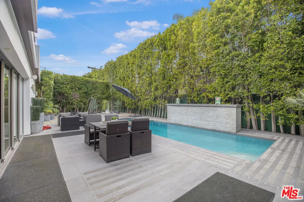 6379 Colgate Avenue Los Angeles, CA 90048