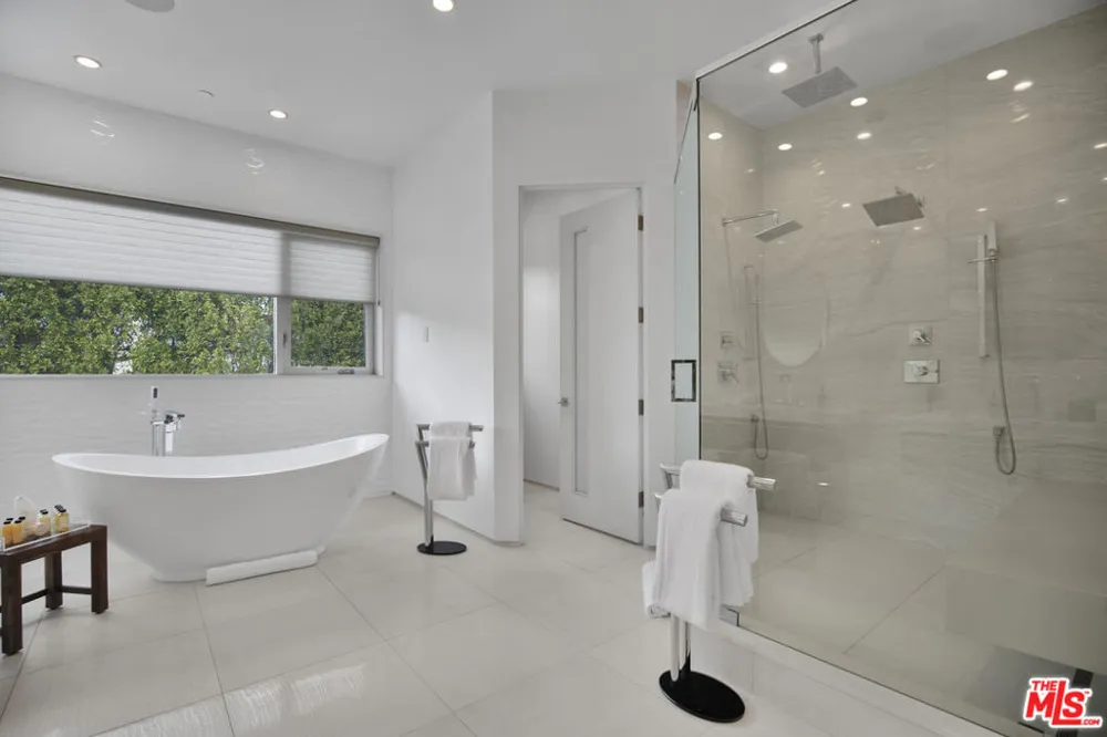 6379 Colgate Avenue Los Angeles, CA 90048