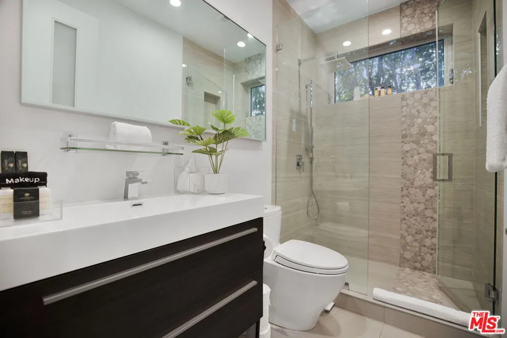 6379 Colgate Avenue Los Angeles, CA 90048