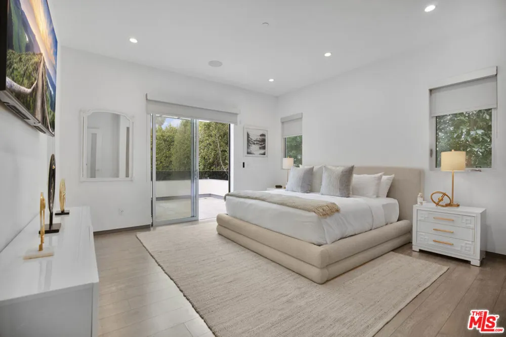 6379 Colgate Avenue Los Angeles, CA 90048