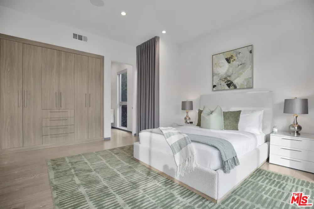 6379 Colgate Avenue Los Angeles, CA 90048