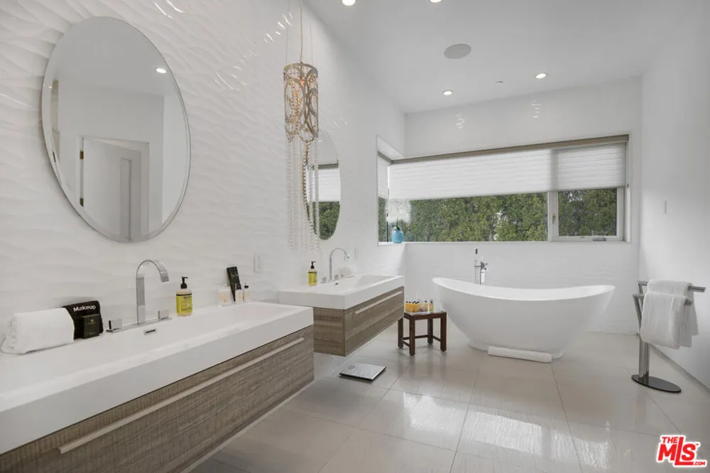 6379 Colgate Avenue Los Angeles, CA 90048