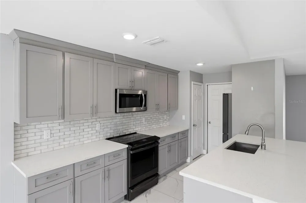 7530 FRANZINO AVENUE North Port, FL 34291