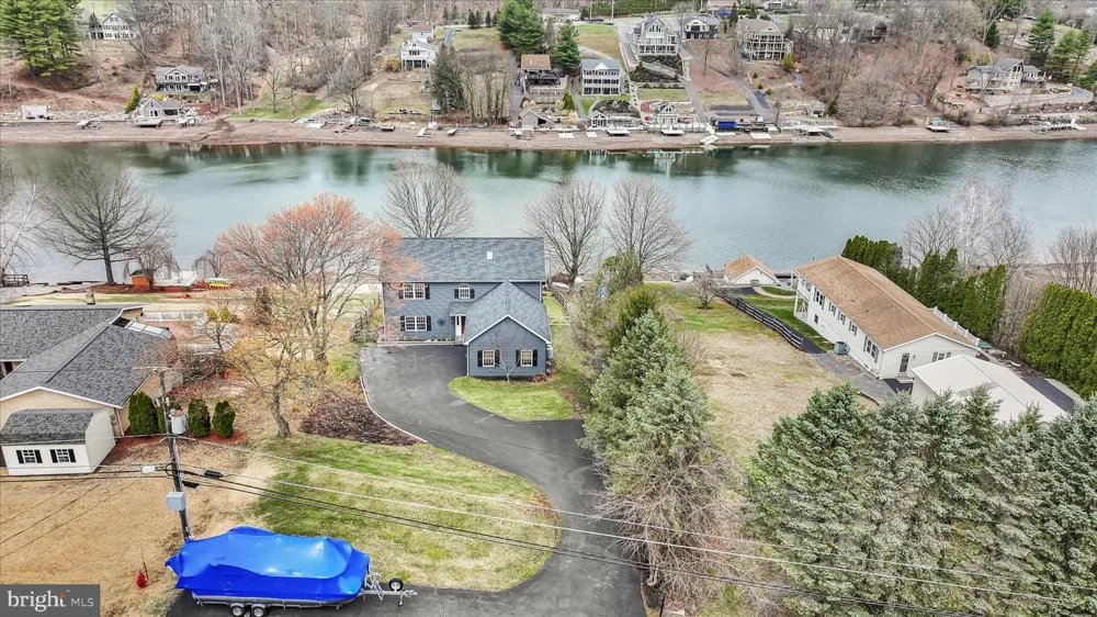 609 WYNONAH DR Auburn, PA 17922