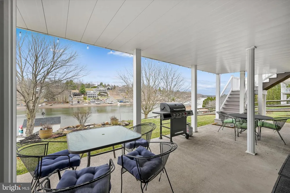609 WYNONAH DR Auburn, PA 17922