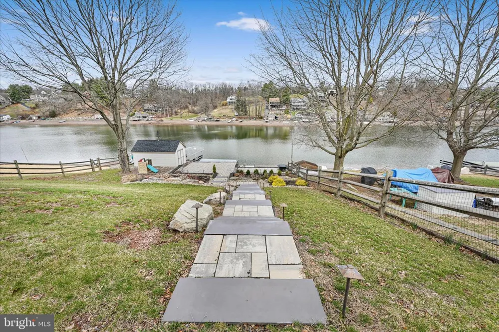 609 WYNONAH DR Auburn, PA 17922