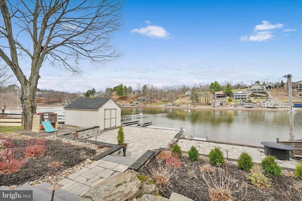 609 WYNONAH DR Auburn, PA 17922