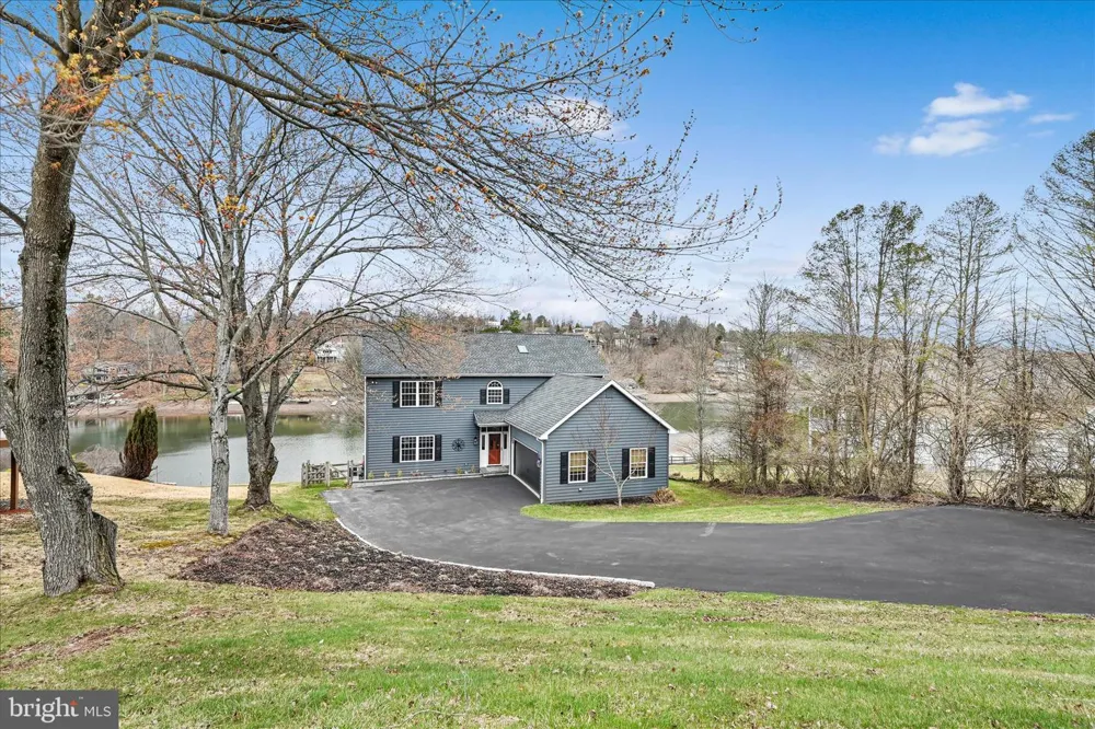 609 WYNONAH DR Auburn, PA 17922