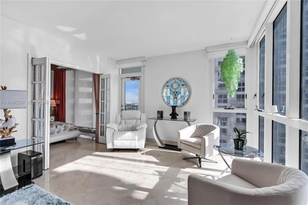1500 Ocean Dr #907 Miami Beach, FL 33139