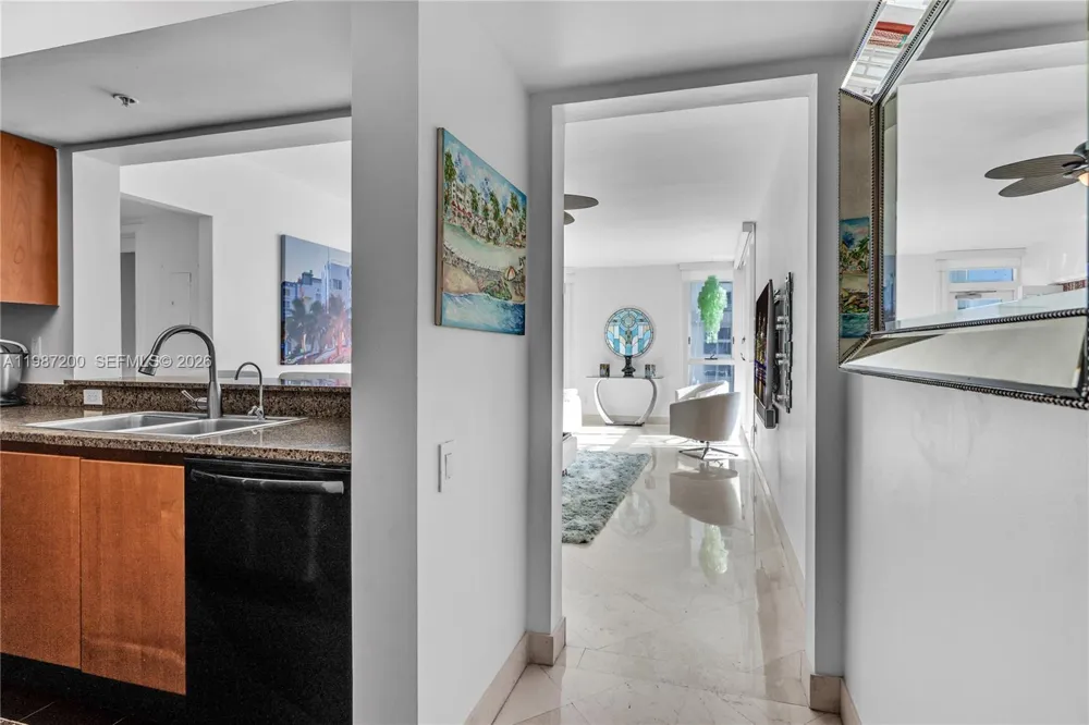 1500 Ocean Dr #907 Miami Beach, FL 33139