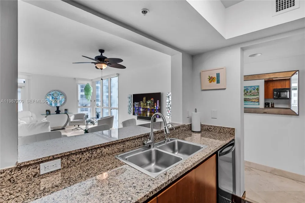 1500 Ocean Dr #907 Miami Beach, FL 33139