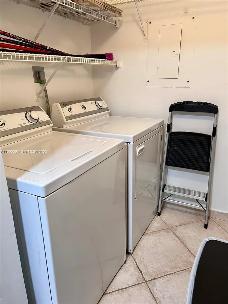 19555 E Country Club Dr #8503 Aventura, FL 33180