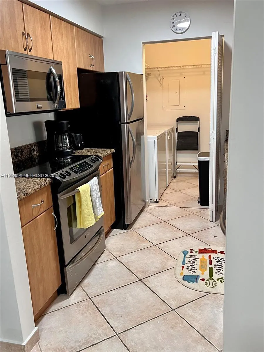 19555 E Country Club Dr #8503 Aventura, FL 33180