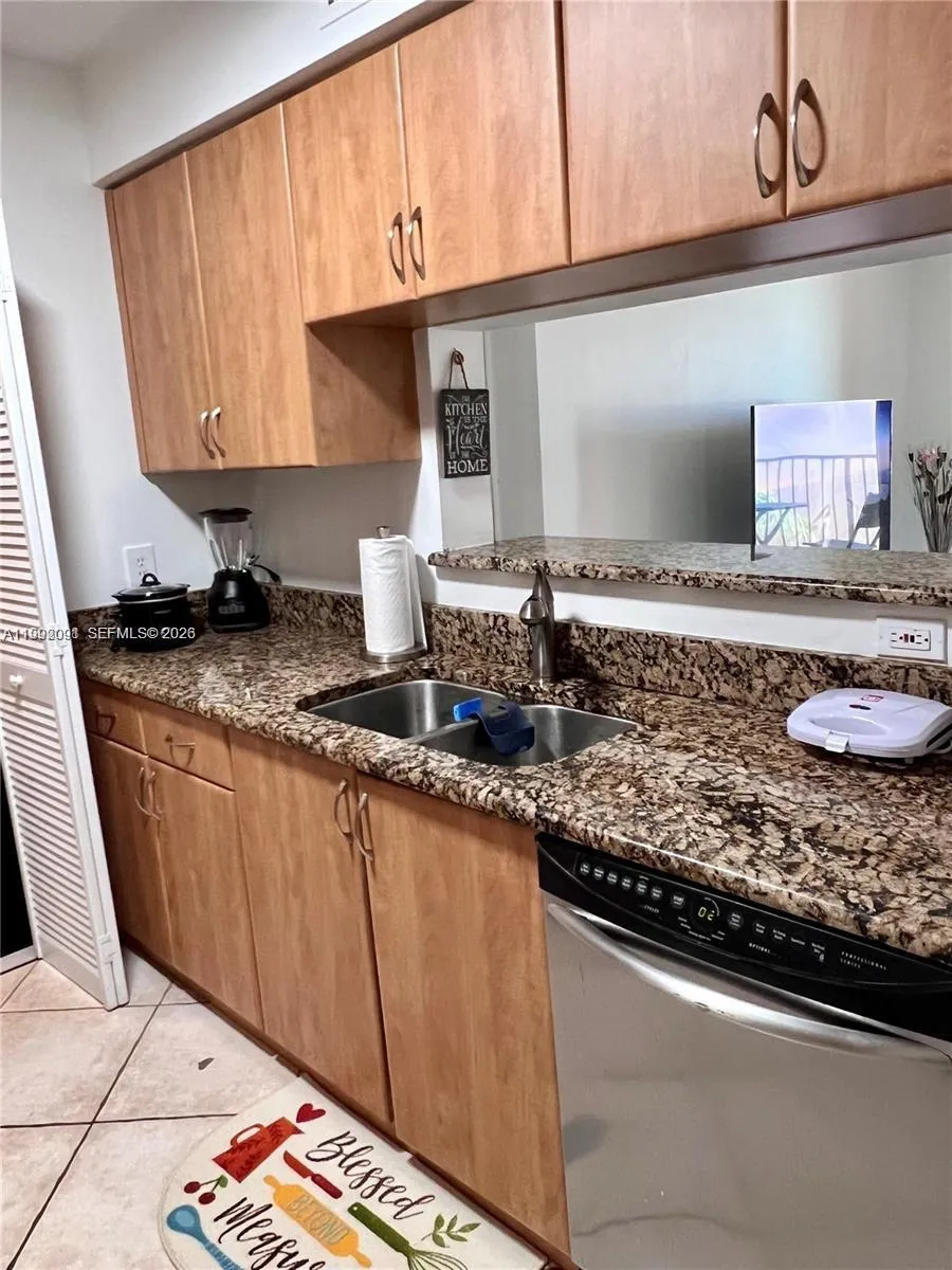 19555 E Country Club Dr #8503 Aventura, FL 33180