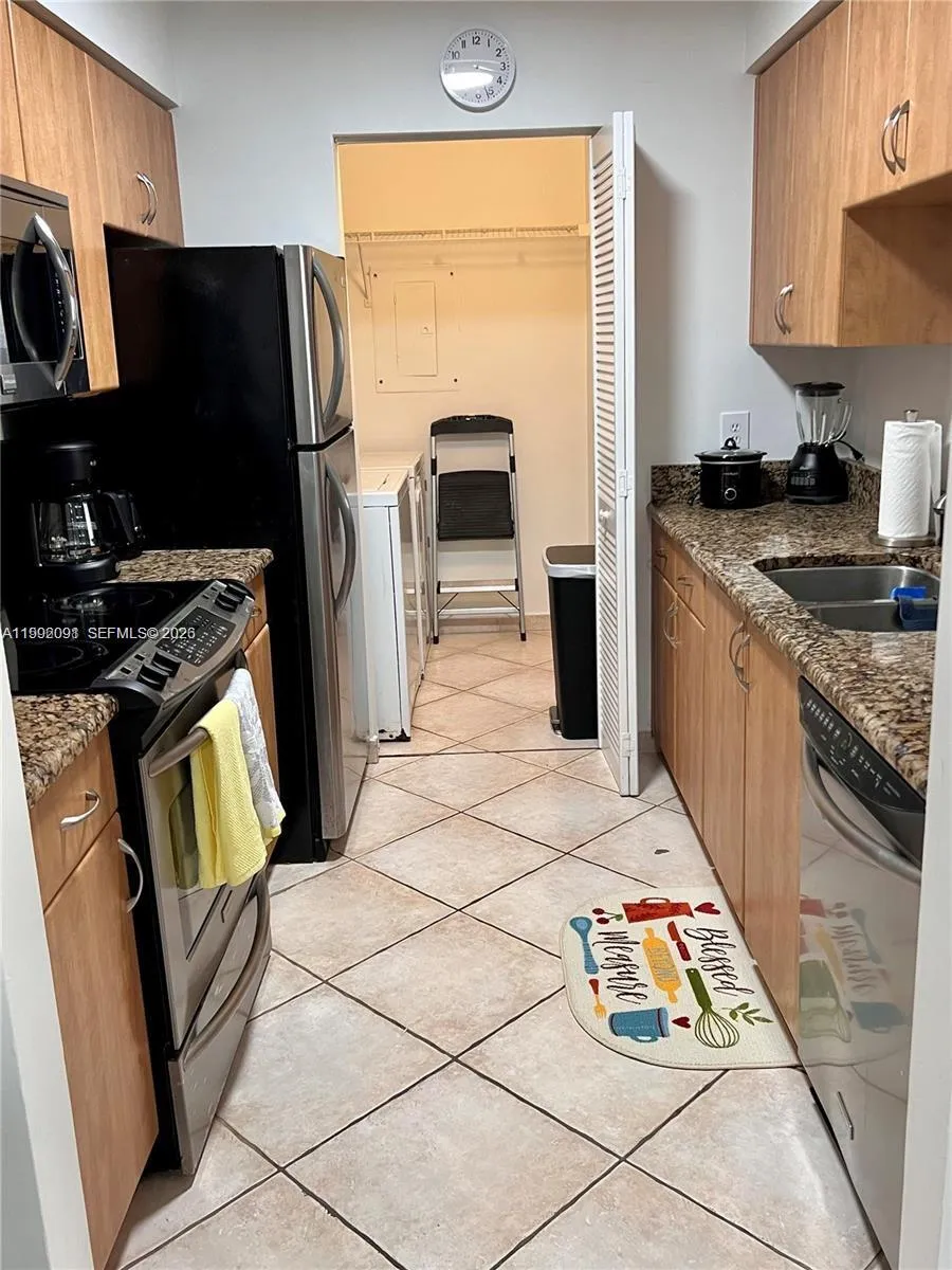 19555 E Country Club Dr #8503 Aventura, FL 33180
