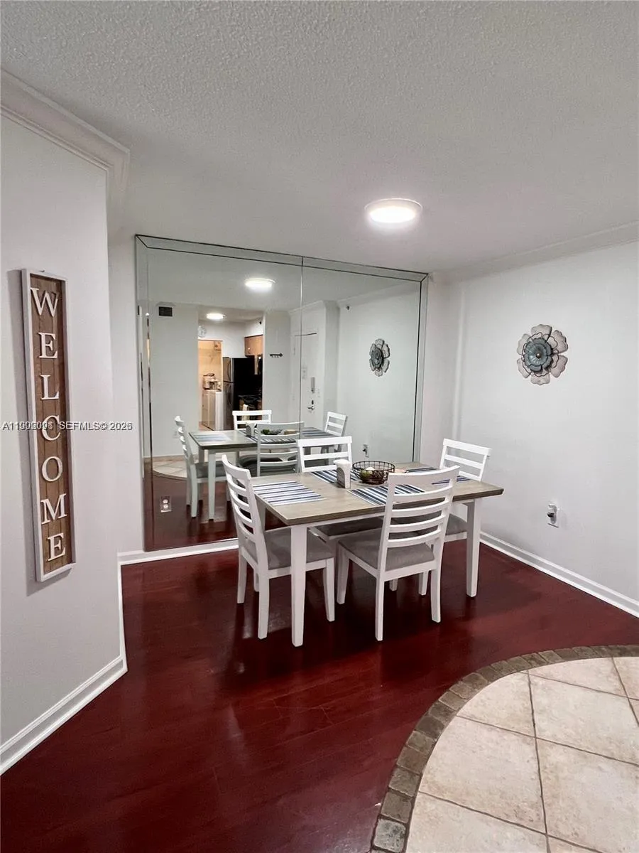 19555 E Country Club Dr #8503 Aventura, FL 33180
