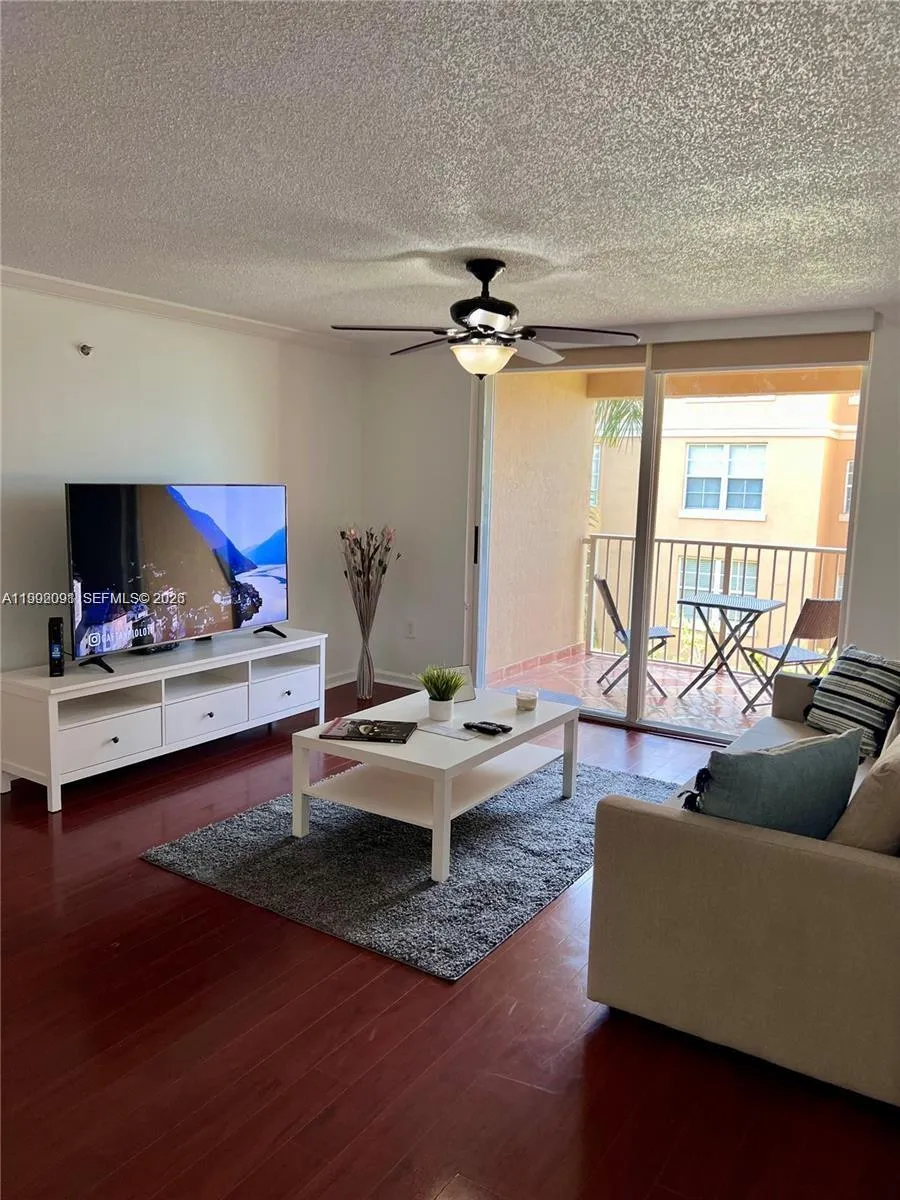 19555 E Country Club Dr #8503 Aventura, FL 33180