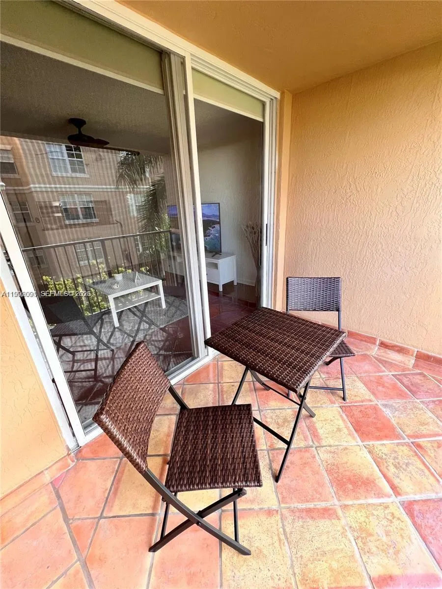 19555 E Country Club Dr #8503 Aventura, FL 33180