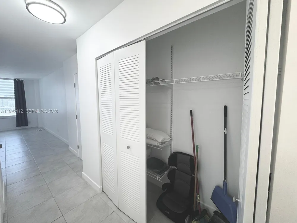 3800 S Ocean Dr #1710 Hollywood, FL 33019