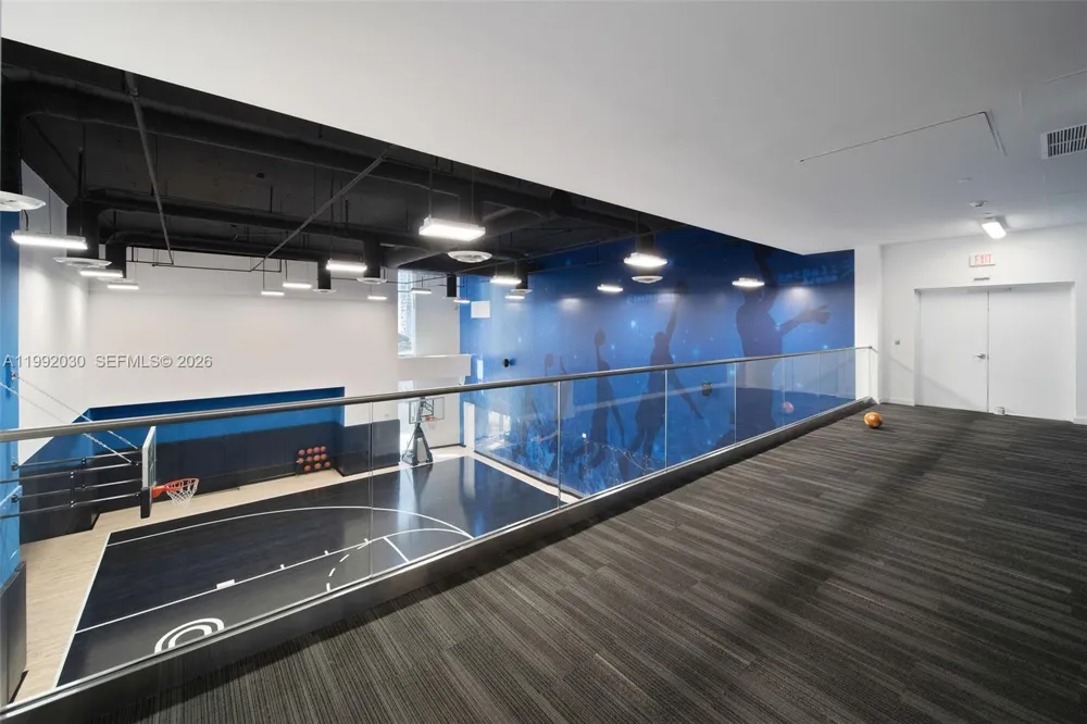 851 NE 1st Ave #3211 Miami, FL 33132
