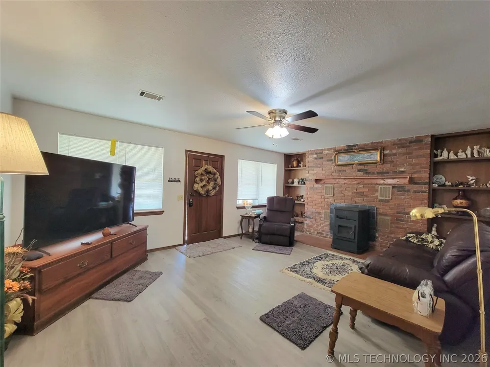 466229 US Highway 64 Gans, OK 74936