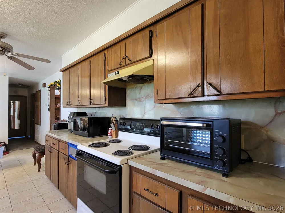 466229 US Highway 64 Gans, OK 74936