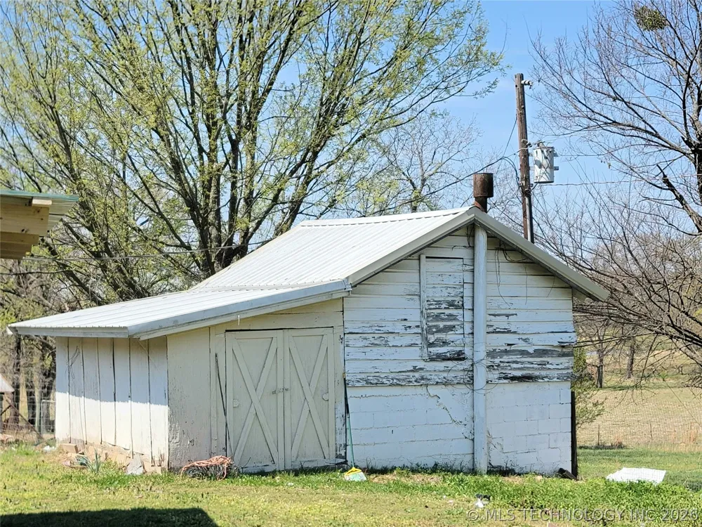 466229 US Highway 64 Gans, OK 74936