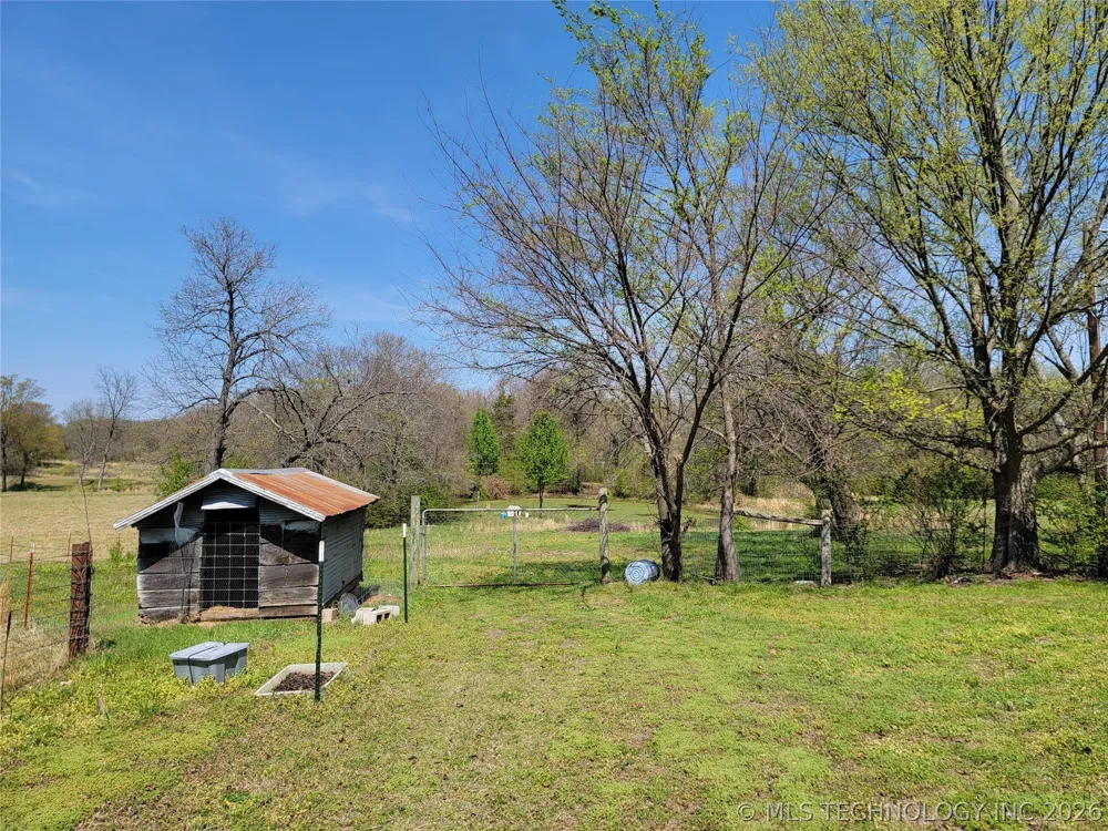 466229 US Highway 64 Gans, OK 74936