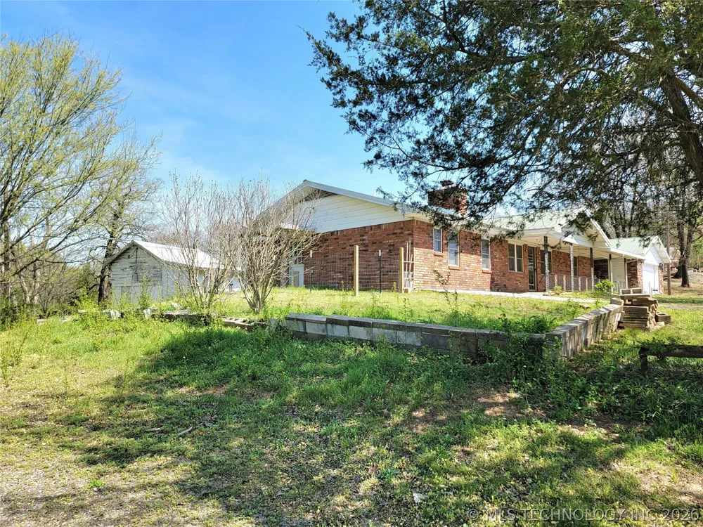 466229 US Highway 64 Gans, OK 74936
