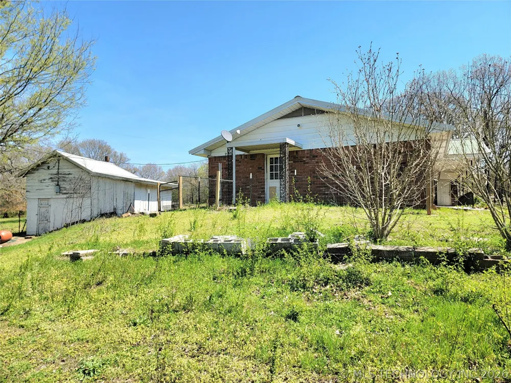 466229 US Highway 64 Gans, OK 74936