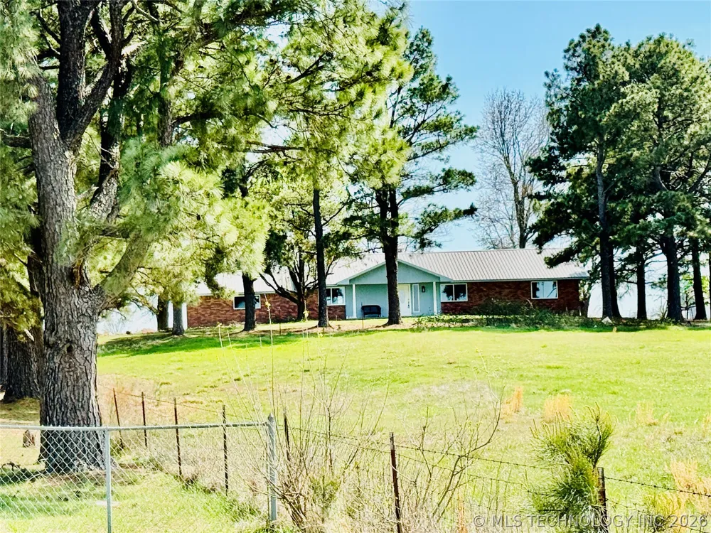 422502 E 1100 ROAD Checotah, OK 74426