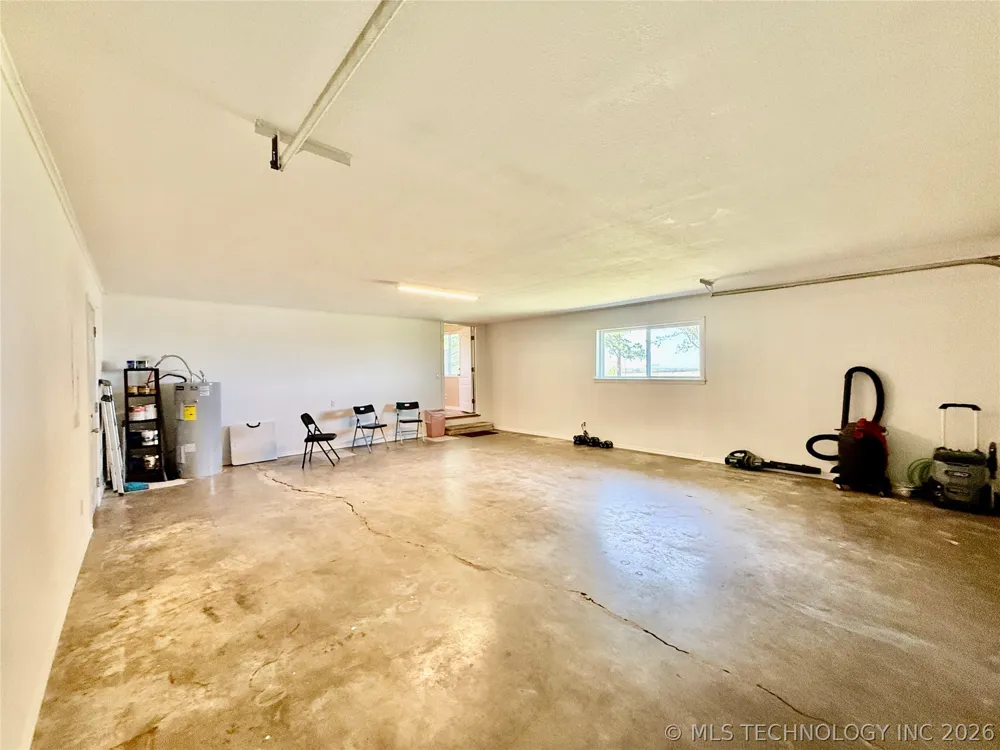 422502 E 1100 ROAD Checotah, OK 74426