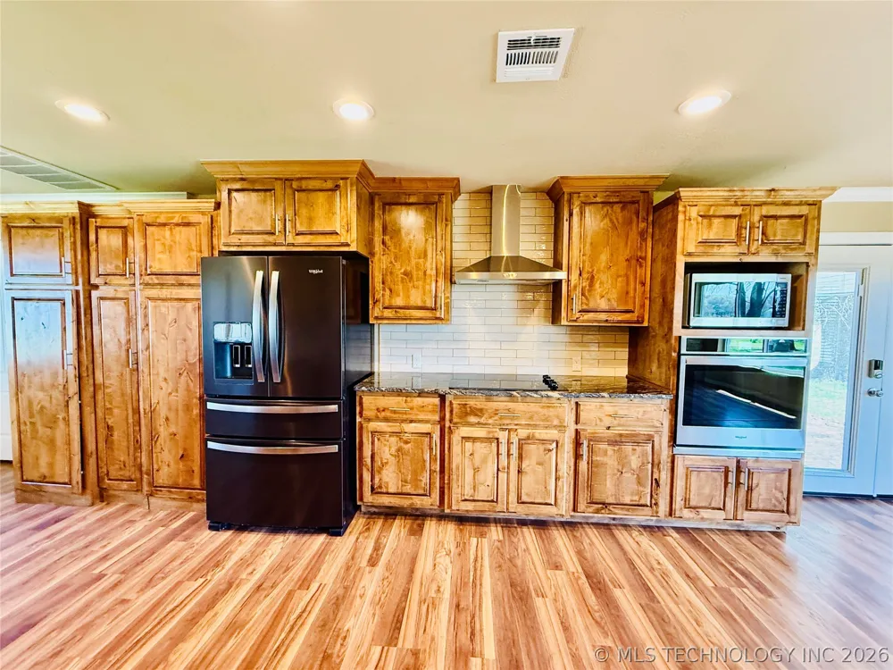 422502 E 1100 ROAD Checotah, OK 74426