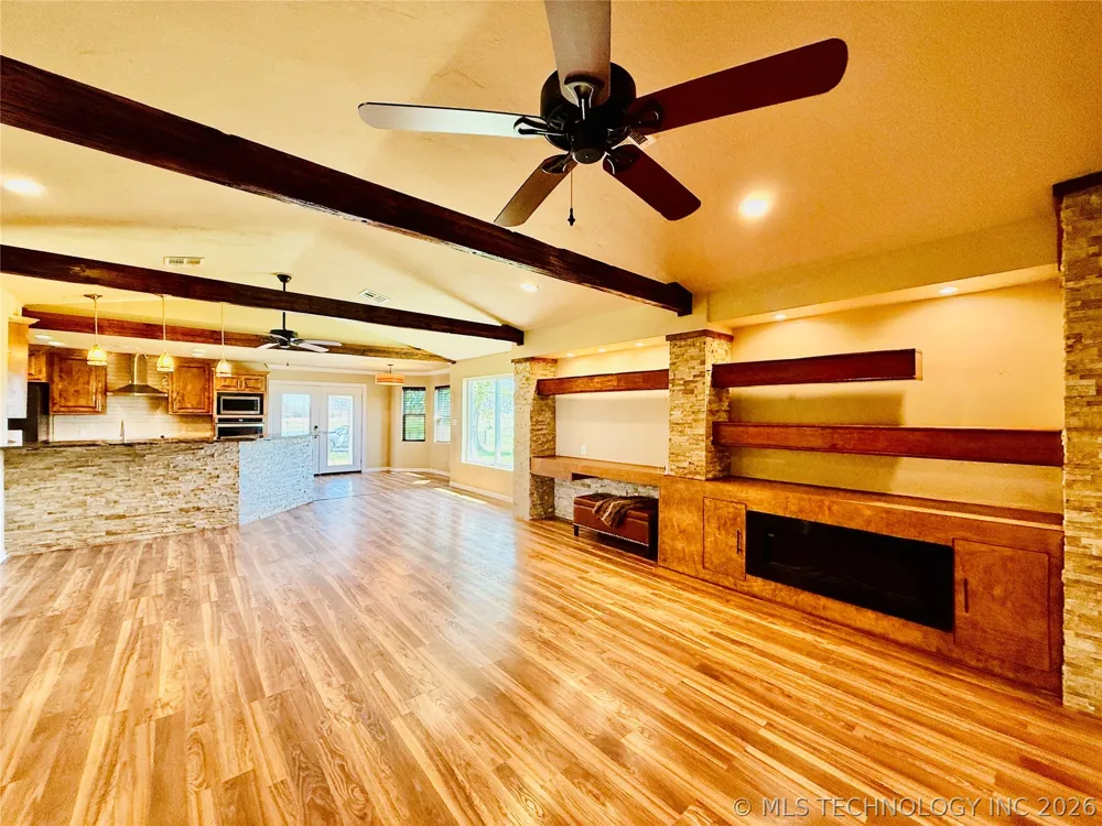 422502 E 1100 ROAD Checotah, OK 74426