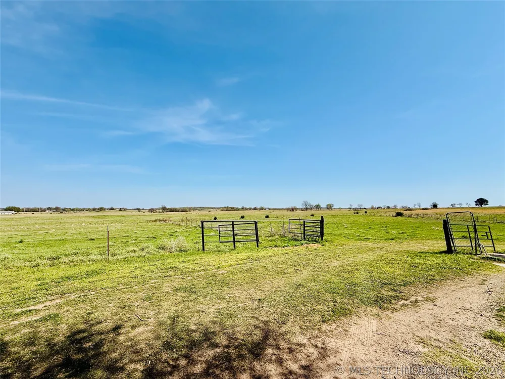 422502 E 1100 ROAD Checotah, OK 74426