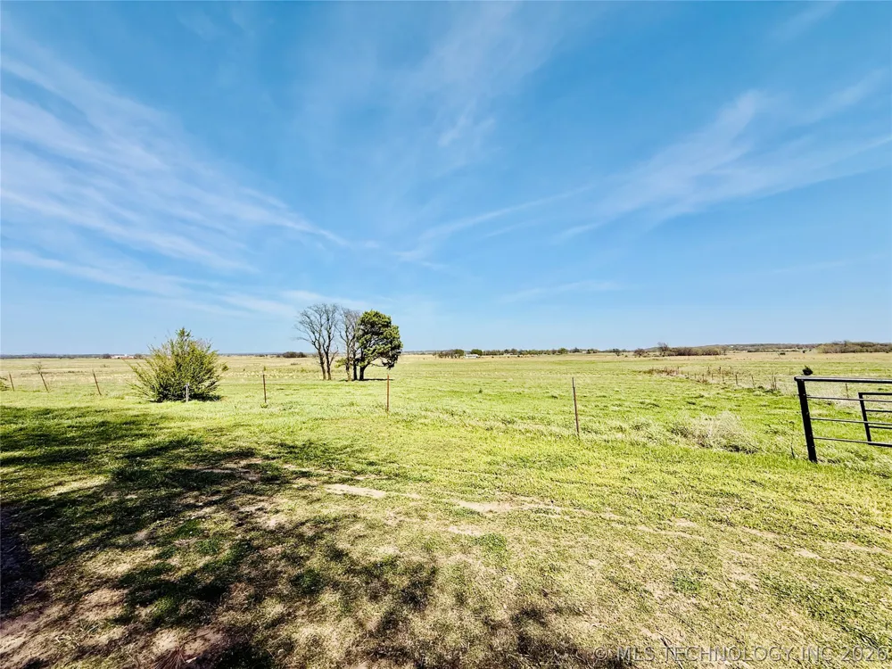 422502 E 1100 ROAD Checotah, OK 74426