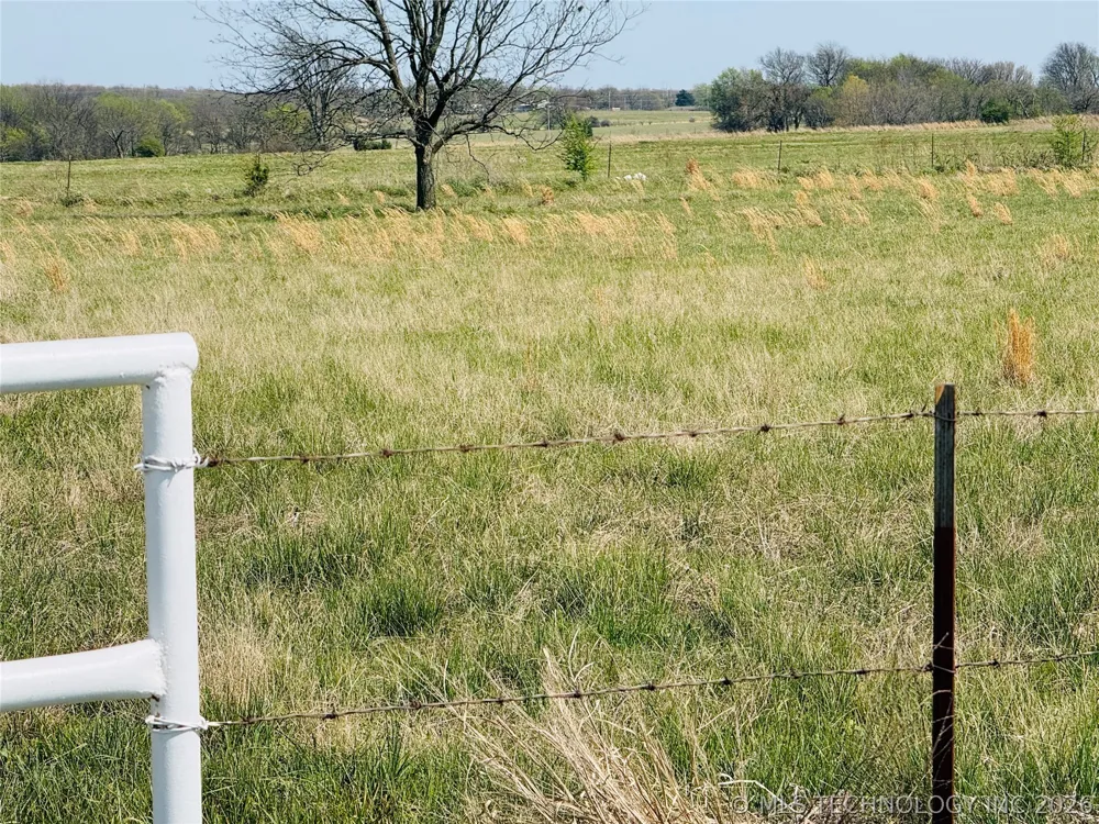422502 E 1100 ROAD Checotah, OK 74426