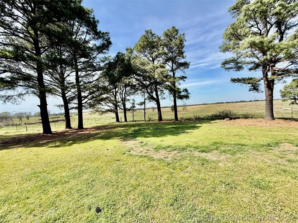 422502 E 1100 ROAD Checotah, OK 74426
