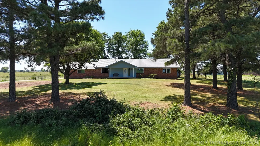 422502 E 1100 ROAD Checotah, OK 74426