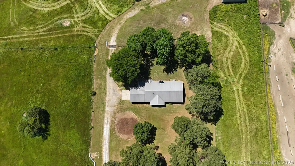 422502 E 1100 ROAD Checotah, OK 74426