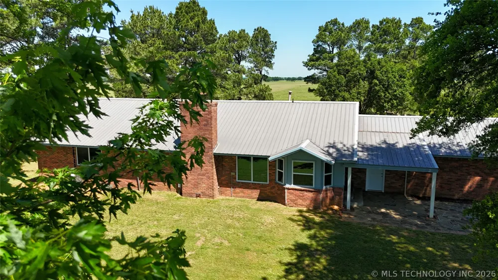 422502 E 1100 ROAD Checotah, OK 74426