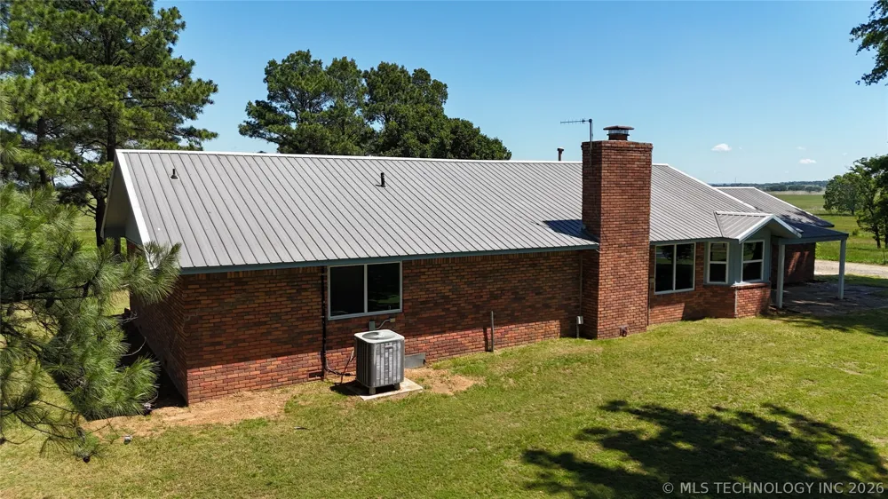 422502 E 1100 ROAD Checotah, OK 74426