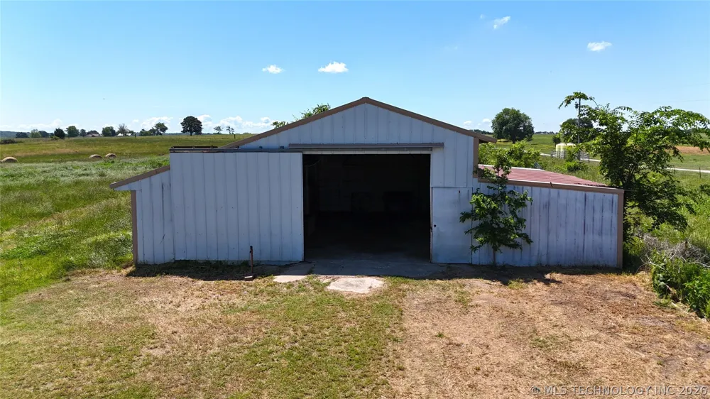 422502 E 1100 ROAD Checotah, OK 74426