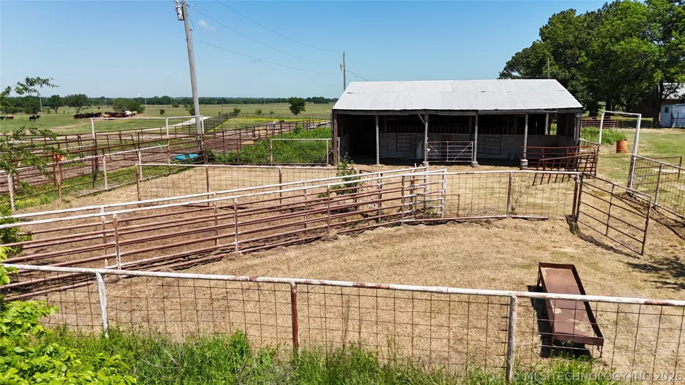 422502 E 1100 ROAD Checotah, OK 74426