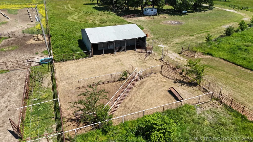 422502 E 1100 ROAD Checotah, OK 74426