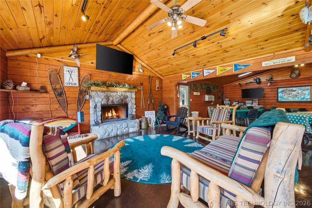 33635 Old Indian Road Ketchum, OK 74331